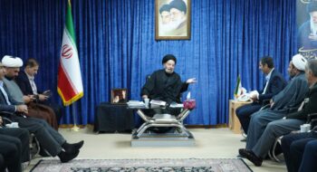 مدیرکل کمیته امداد امام خمینی‌(ره) استان لرستان به‌همراه شورای معاونین این نهاد، با نماینده ولی‌فقیه در استان لرستان و امام جمعه خرم‌آباد دیدار و گفتگو کردند.