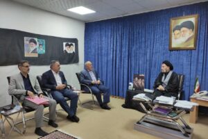 مدیر کل بنیاد شهید و امور ایثارگران استان لرستان، با نماینده ولی فقیه در استان لرستان و امام جمعه خرم آباد دیدار و گفتگو کردند.