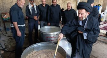 نماینده ولی فقیه در استان لرستان و امام جمعه خرم آباد، از شش موکب مستقر در ورودی کمربندی، و نیز مواکب معین در سطح شهر خرم آباد، بازید نمودند.