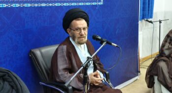به مناسبت ایام خجسته ولادت پیامبر اکرم «ص» امام صادق «ع» دیدار فصلی ائمه جماعات و طلاب حوزه‌های علمیه با حضور نماینده ولی فقیه در استان لرستان و امام جمعه خرم آباد  اساتید و مدیران حوزه‌های علمیه خواهران و برادران، و جمعی از امامان جماعت مساجد و طلاب در محل دفتر امام جمعه خرم آباد برگزار گردید.