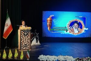 اختتامیه شانزدهمین جشنواره ملی داستان رضوی با هدف زنده نگه داشتن فرهنگ رضوی و تقویت داستان‌نویسی، به‌ویژه در میان جوانان و نوجوانان، با حضور نماینده ولی فقیه در استان لرستان و امام جمعه خرم آباد برگزار گردید.